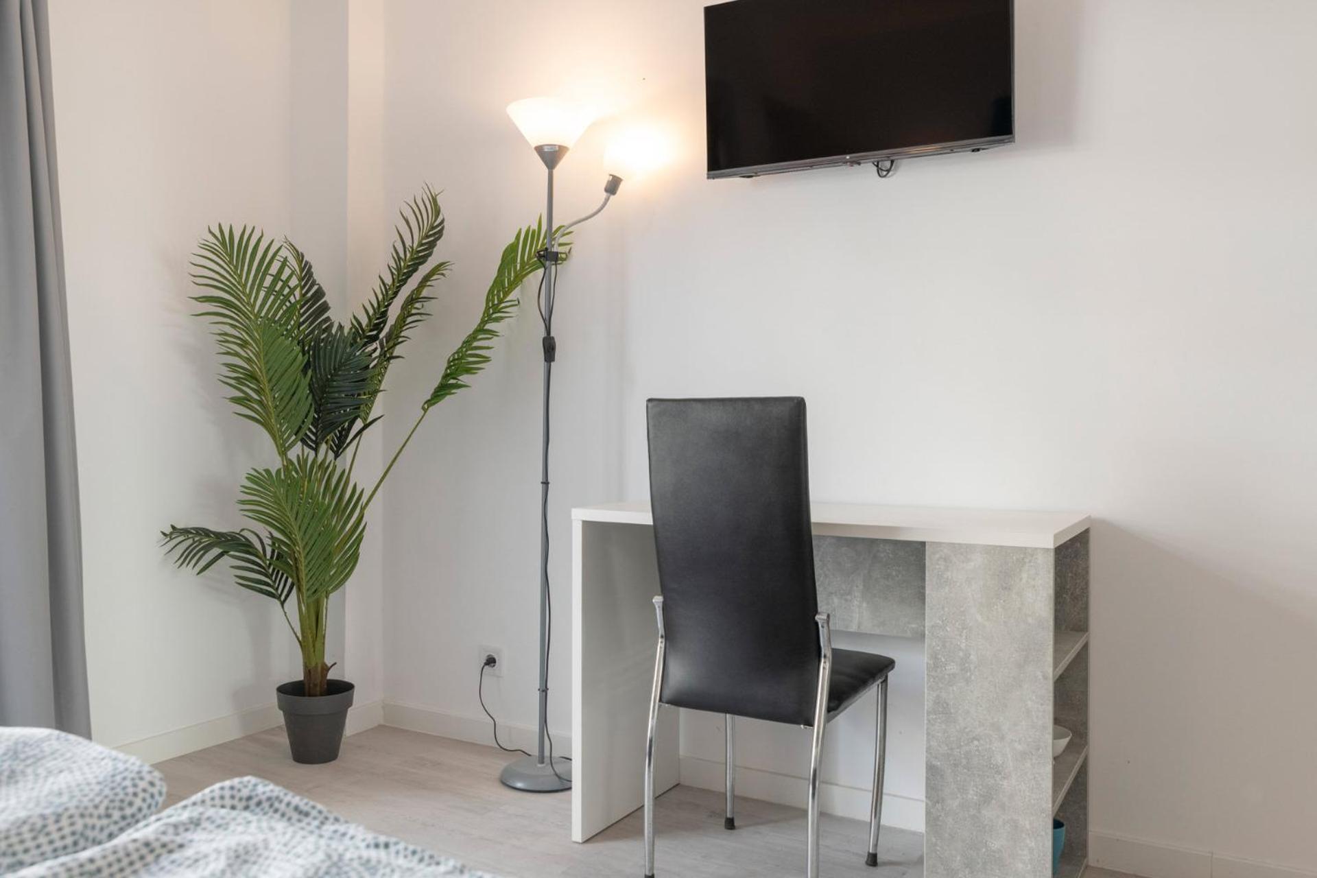 Beetroot, Jedes Zimmer Verfuegt Ueber Smart Tv , Eigenes Bad Mit Regendusche Und Balkon لوكماجور المظهر الخارجي الصورة