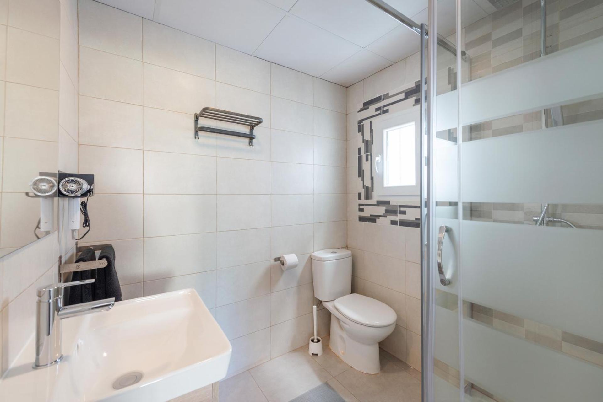 Beetroot, Jedes Zimmer Verfuegt Ueber Smart Tv , Eigenes Bad Mit Regendusche Und Balkon لوكماجور المظهر الخارجي الصورة